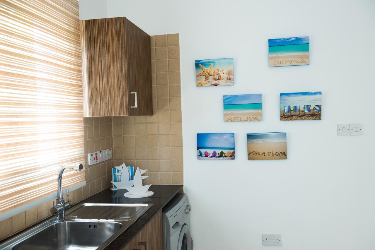 Green Bay Villas 아이아 나파 외부 사진